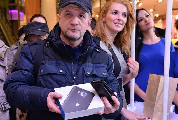 Sretnim dobitnicima uručeni Microsoft Lumia 950 i 950 XL mobilni telefoni
