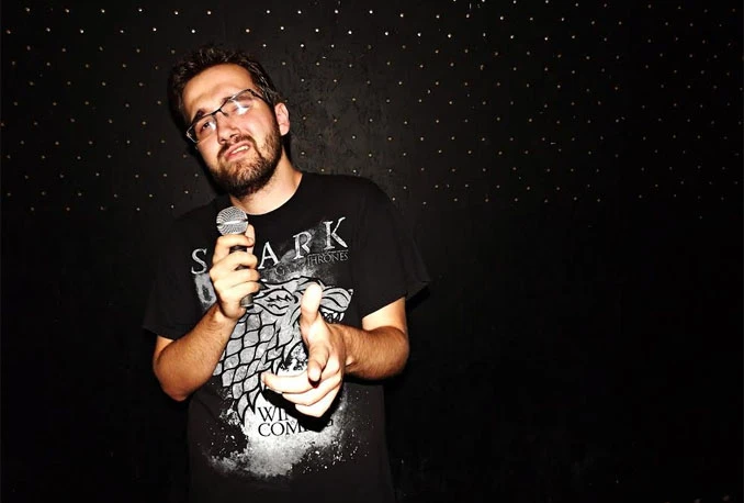 Mostarac oživljava scenu stand up komedije