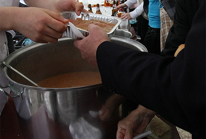 Mostarci, dođite po besplatan grah na Šetnicu