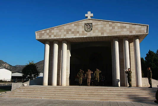 Sveučilište u Mostaru dobilo pravo raspolaganja na zemljište u vojarni 'Stanislav Baja Kraljević'