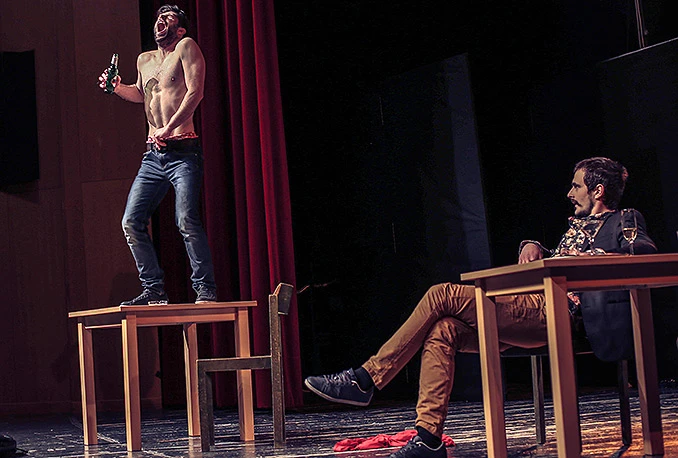 Dame u Mostaru biraju smijeh, zabavu i muški striptiz