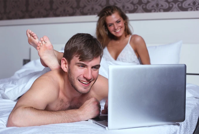 Porno filmovi pozitivno utječu na vezu – evo kako!