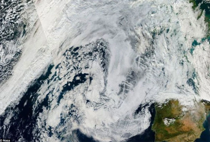 Europi prijeti nezapamćeno nevrijeme - pogledajte satelitske snimke