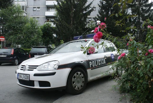 Dječaci ukrali dva Golfa