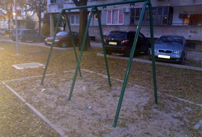 Gradska uprava: Ljuljačke nisu ukradene nego ''privremeno uklonjenje''