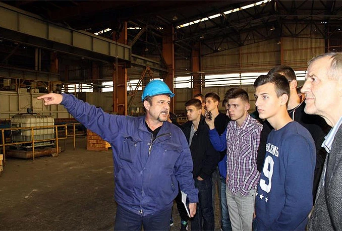 Učenici Strojarske škole posjetili Aluminij
