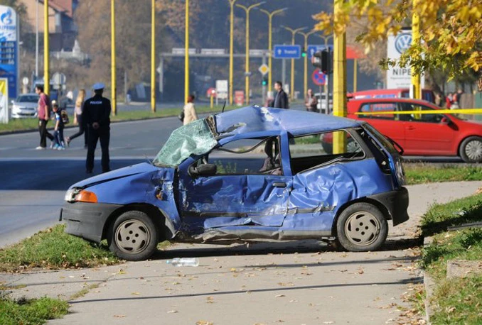 Tuzla: Sudar autobusa i Punta, poginula jedna osoba