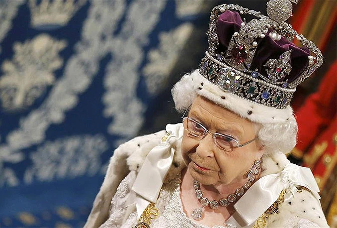 Bogati Indijci tuže britansku kraljicu zbog krađe dragulja