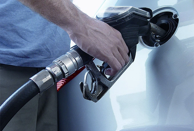 Zapečaćeno osam Petrolovih benzinskih crpki