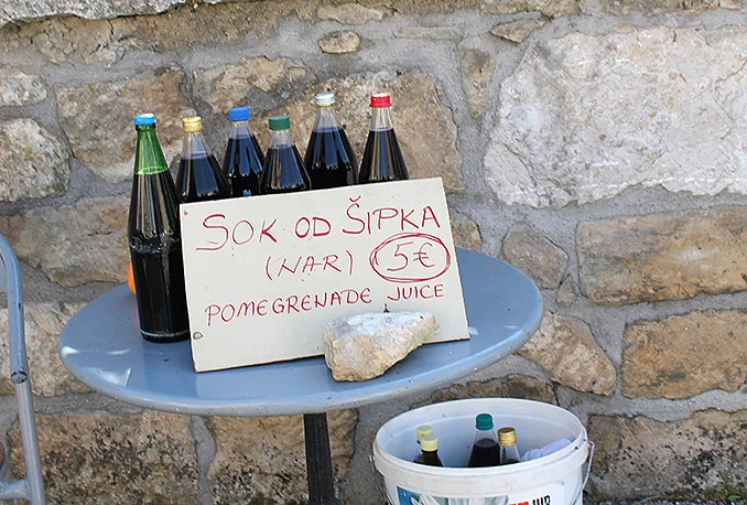 Čisto zlato: Zbog loše godine skočila cijena soka od šipka