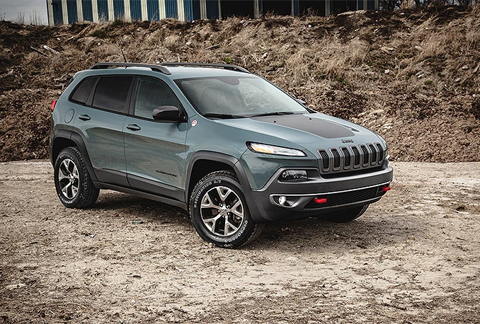 Fiat Chrysler opoziva gotovo sto tisuća Jeepova zbog opasnosti od požara