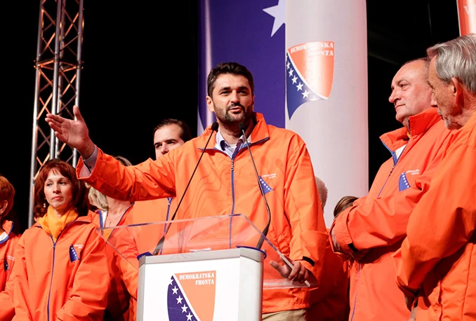 Zašto smo ratovali?, pita se Suljagić