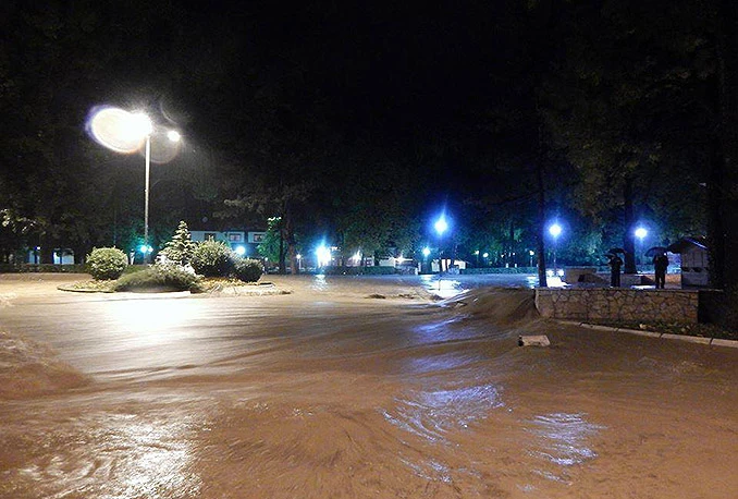 Poplave u Livnu: Sve miriše na katastrofu većih razmjera