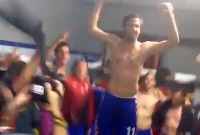 VIDEO | Šuker i hrvatski igrači razuzdano slavili u svlačionici