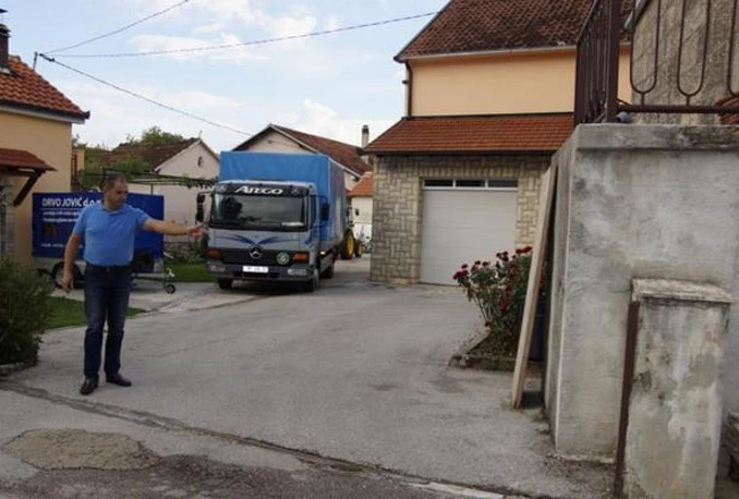 Ničija zemlja: Spavaća soba u Hrvatskoj a kuhinja u BiH?!