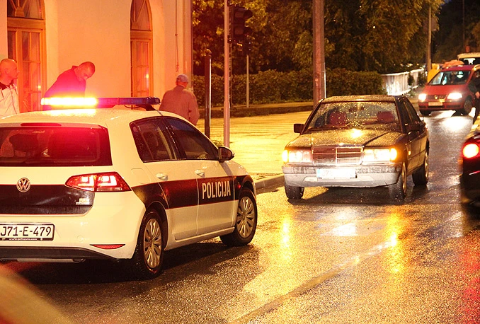 Mostar: Mercedesom udario pješakinju