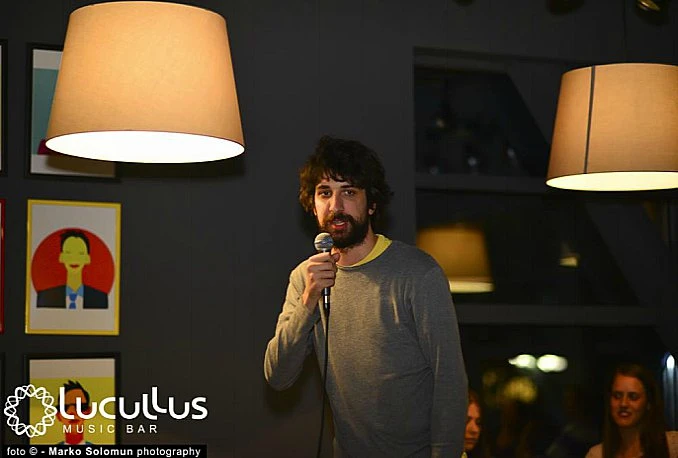 Večer stand-up komedije nasmijala Mostarce