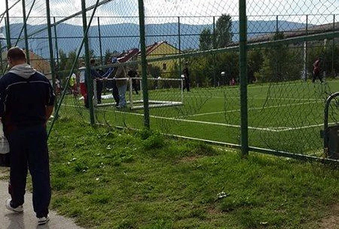 Igranje priopćenjima: Svi peru ruke nakon dječakove smrti