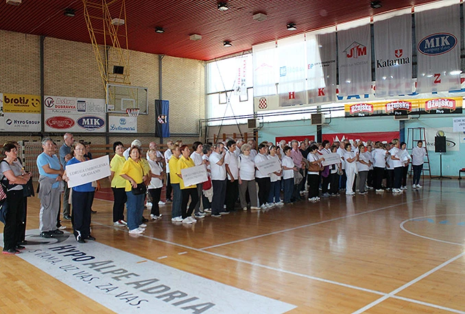 Mostar: Umirovljenici iz regije se okušali u sportskim disciplinama