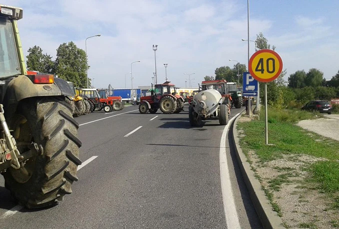 Poljoprivrednici prekidaju prosvjede