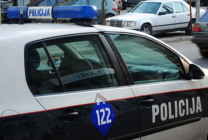 Široki Brijeg: Mladić šakom udario staricu