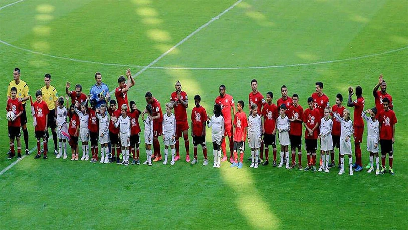Bayern izveo na teren djecu izbjeglica