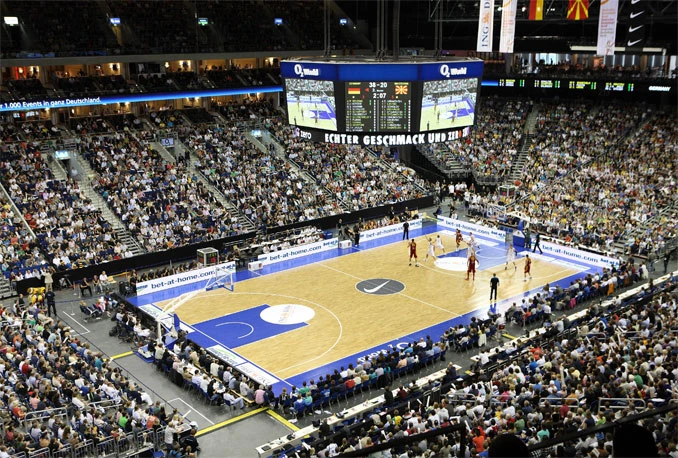 Zbog protupožarnog alarma evakuirana Mercedes-Benz Arena