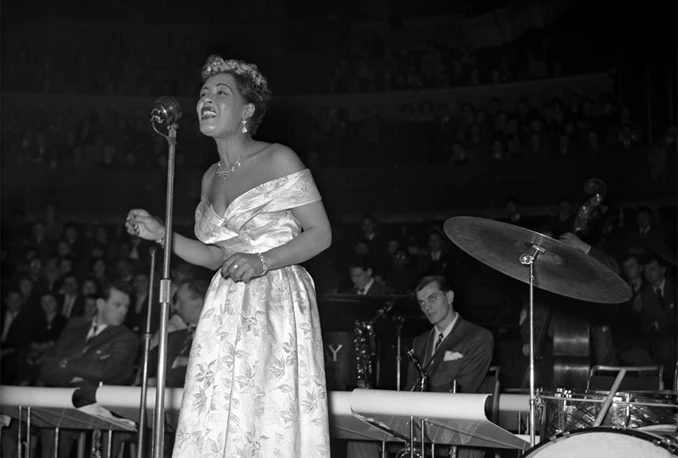 Billie Holiday na pozornici kao hologram