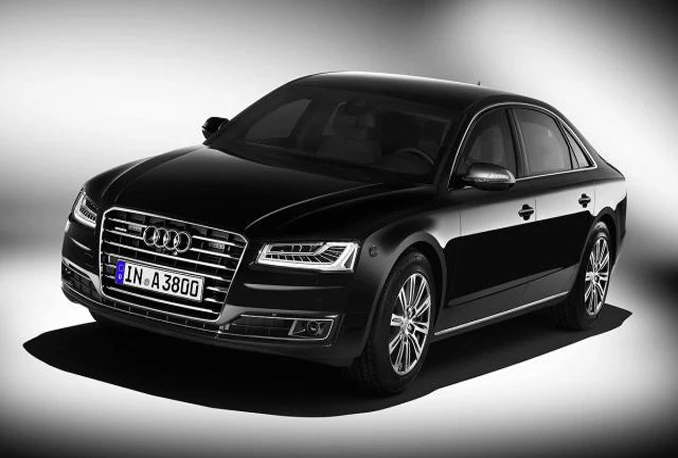 Audi u Frankfurt dovodi tvrđavu na kotačima - A8 L security
