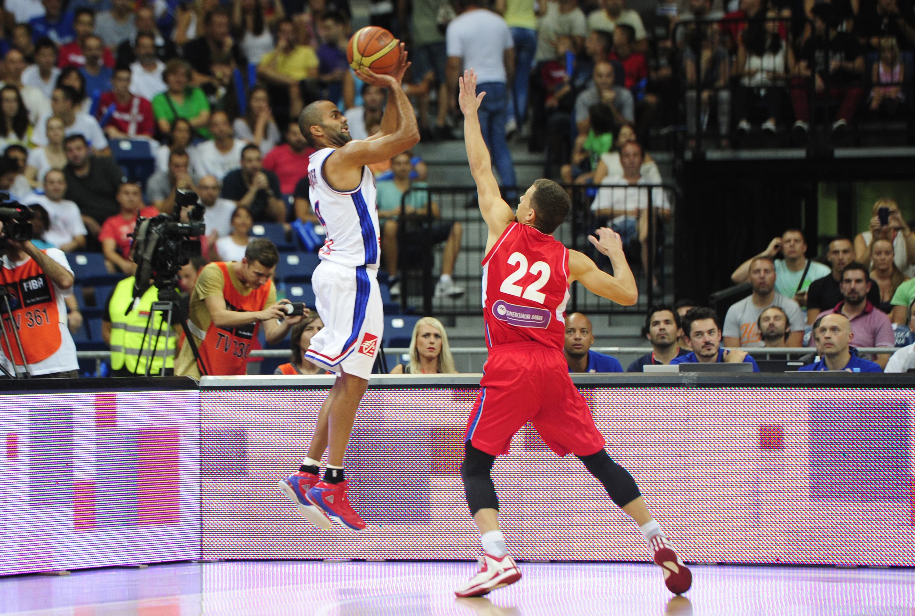 Tony Parker prestigao Nikosa Galisa