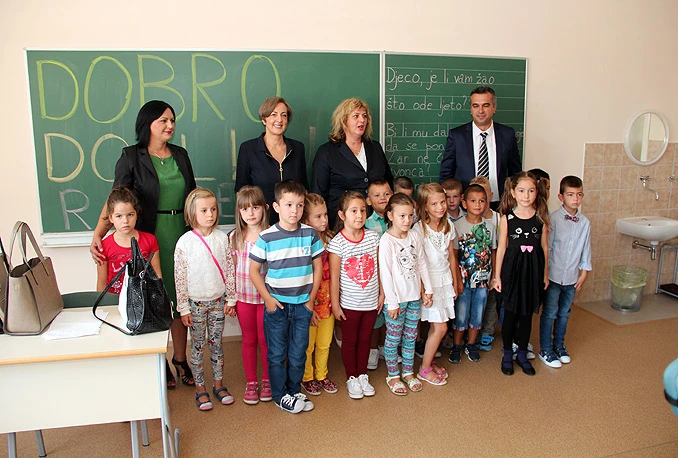 Mostar: U prvi razred krenulo 1038 prvašića