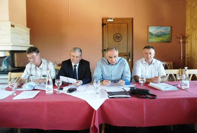 Odjel za prostorno planiranje, građenje, infrastrukturu HNS-a održao sjednicu na Risovcu