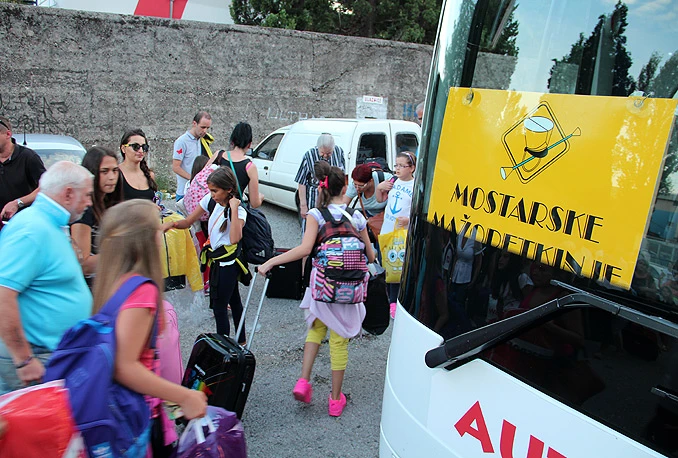 Mostarske mažoretkinje brončane, Duvanjke srebrne