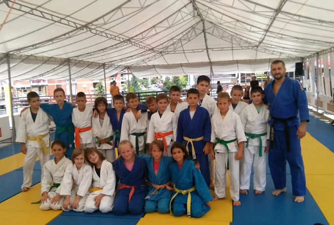 Neretvi 13 medalja na velikom turniru u Prnjavoru