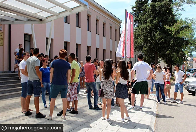 Neisplaćene stipendije podigle bilećke studente na noge
