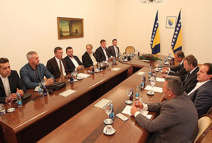 SDA, SBiH, BPS-a i A-SDA potpisali sporazum: Zajedno ćemo formirati Vladu HNŽ-a
