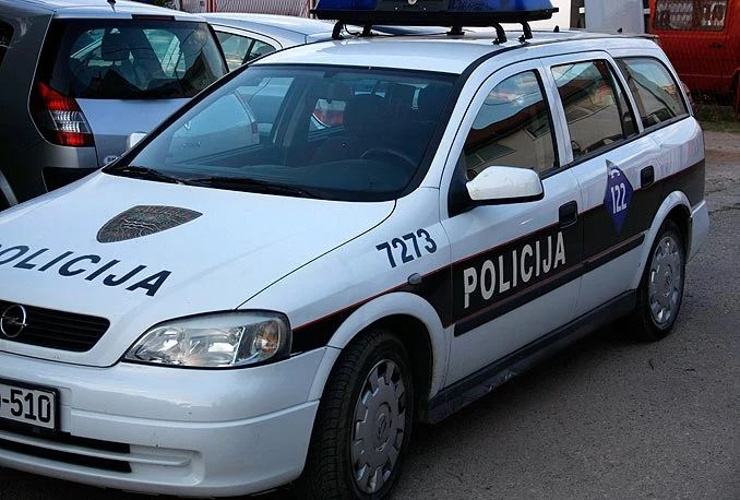 Otuđen novčanik sa novcem i karticama