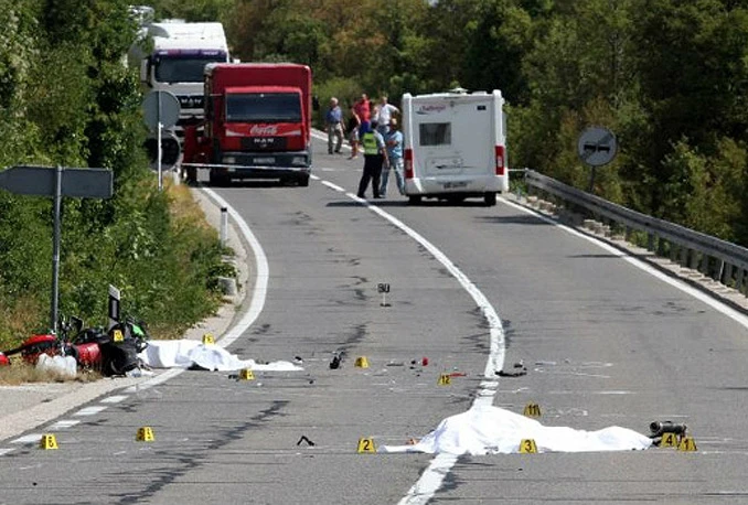 Oborio ih kamper: U jednom sudaru poginulo troje motociklista