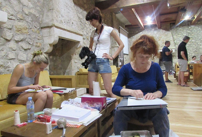 City of art: 'Papirne haljine' u Počitelju