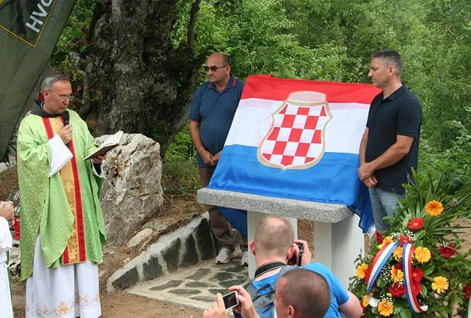 Na Pomenu otkrivena spomen – ploča hrvatskim braniteljima