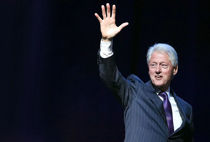 Clinton se treba sramiti zbog izjave o Srebrenici