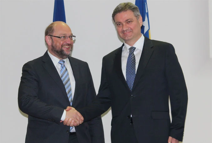 Schulz: Morate dati priliku mladim ljudima