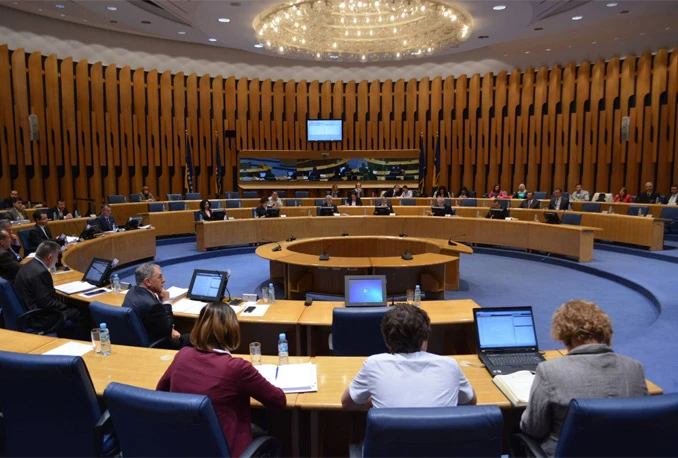 Dom naroda: Sjednica prošla gotovo bez rasprave