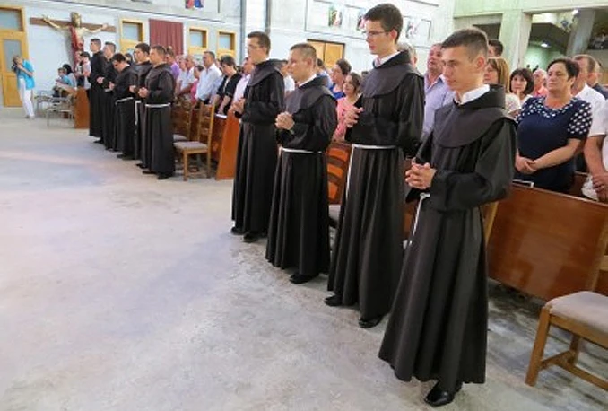 Devetorica novaka obukla habit u Mostaru