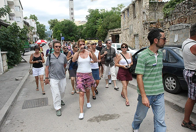 Hrvati na višednevna putovanje najviše odlaze u BiH