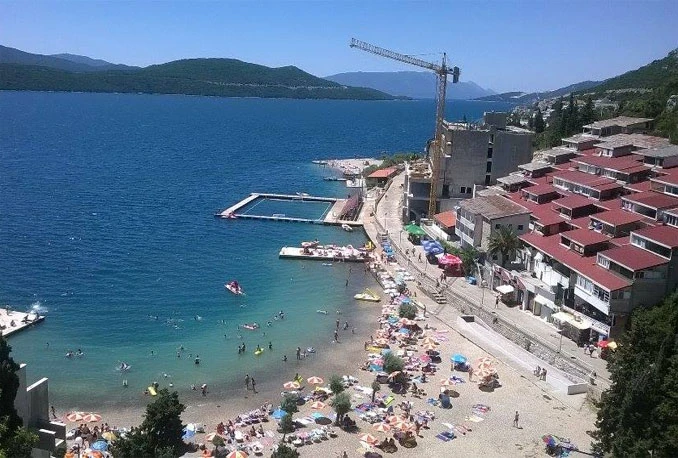 Neumski kupači uživaju u sunčanoj suboti; u nedjelju nastavak lijepog vremena