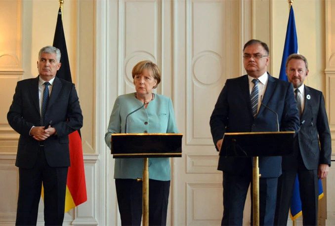 Bez velikih riječi Angele Merkel