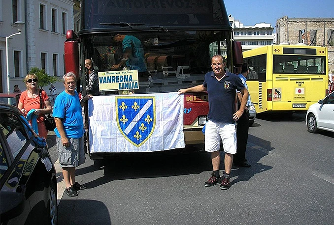 Srebrenički cvjetovi i u Mostaru