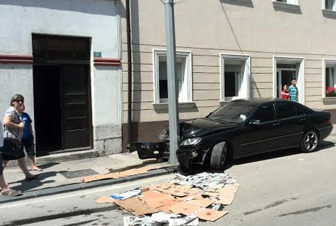 Konjic: Mercedesom u banderu