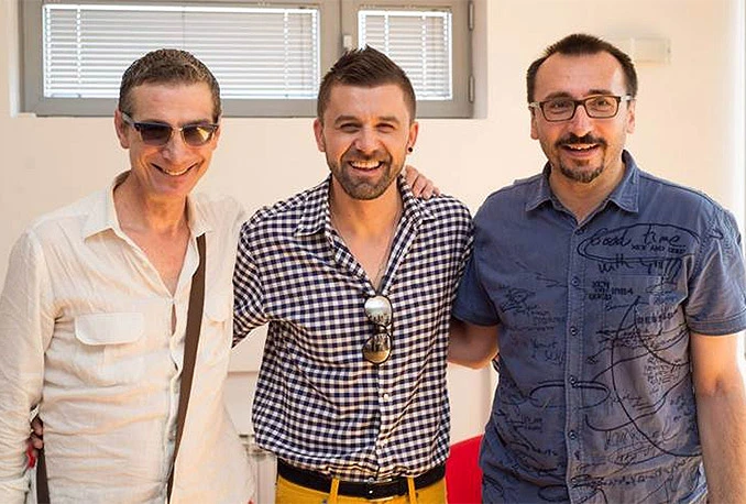 Amel Ćurić potpisao prvi ugovor za diskografsku kuću Menart